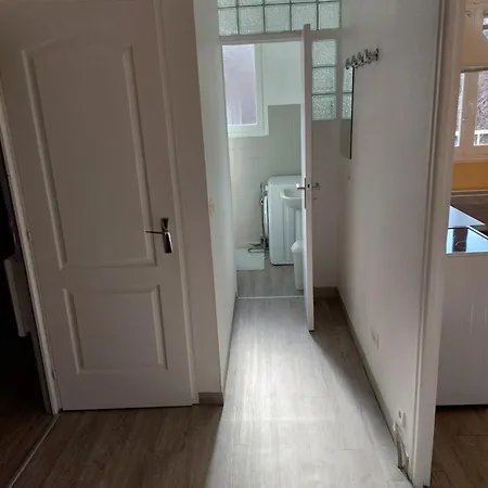 F2 Situe A Les Bains - Boulevard De La Petite Provence * Amelie-les-Bains-Palalda