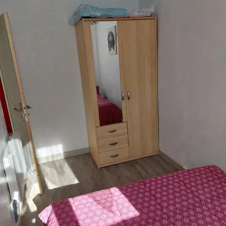 Apartment F2 Situe A Les Bains - Boulevard De La Petite Provence