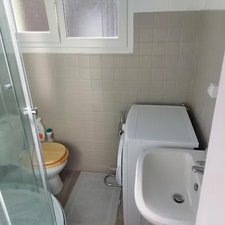 F2 Situe A Les Bains - Boulevard De La Petite Provence Amélie-les-Bains-Palalda