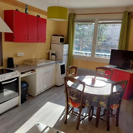 Apartment F2 Situe A Les Bains - Boulevard De La Petite Provence