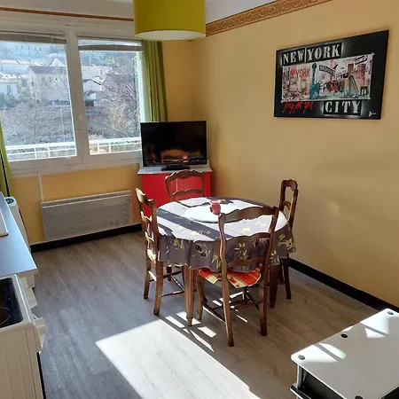 F2 Situe A Les Bains - Boulevard De La Petite Provence Daire *
